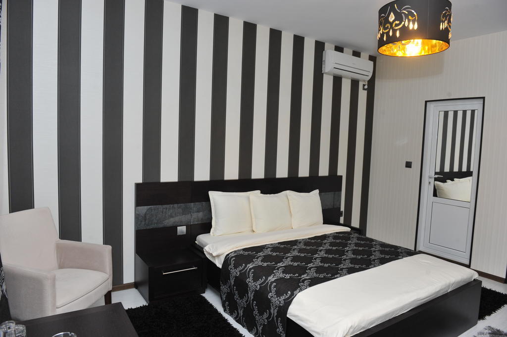 ساندانسكي Eros Motel الغرفة الصورة