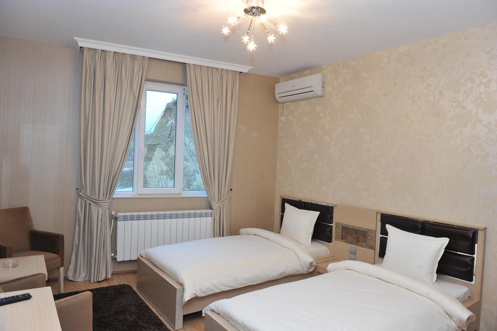 ساندانسكي Eros Motel الغرفة الصورة